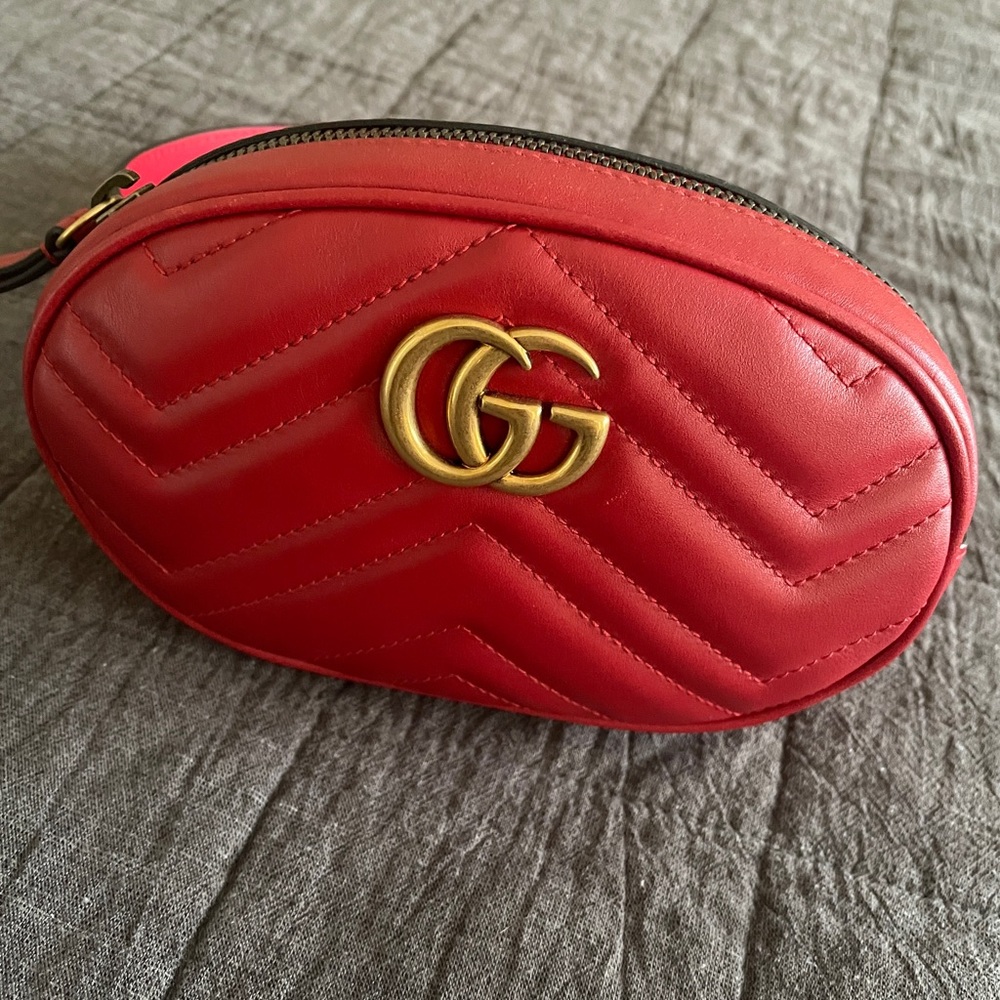 Gucci red belt bag